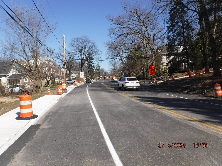 Traffic shift to the middle of Tyson Ave. between Ardsley Ave. And Edgecomb Ave. looking east