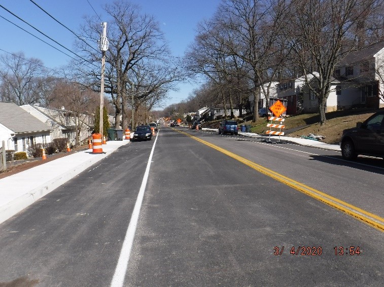 Traffic shift to the middle of Tyson Ave. between Custer Avenue and Carson Avenue looking east